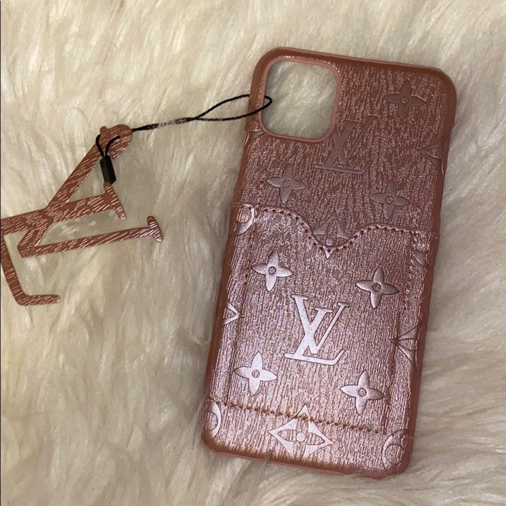louis vuitton phone case📱